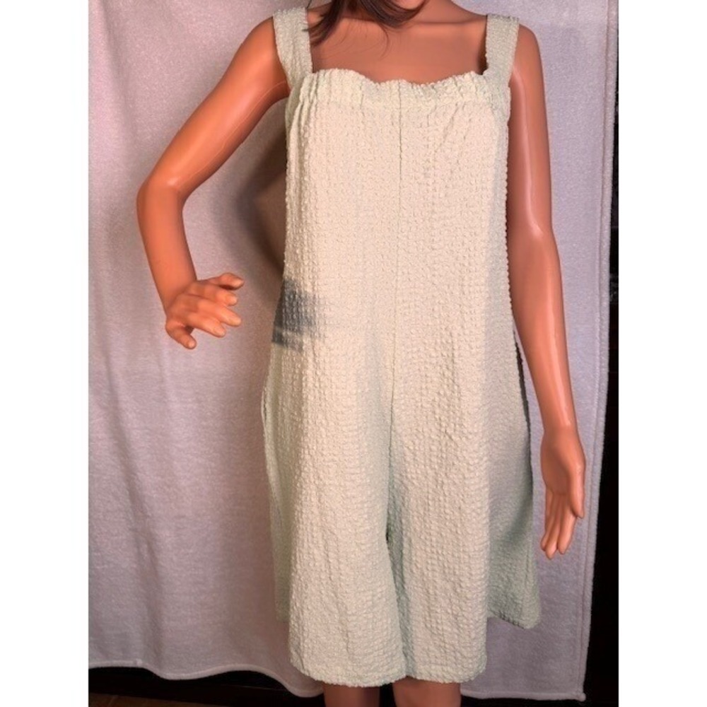 NWT Native Youth mint sage green overall shorts romper with pockets Size L